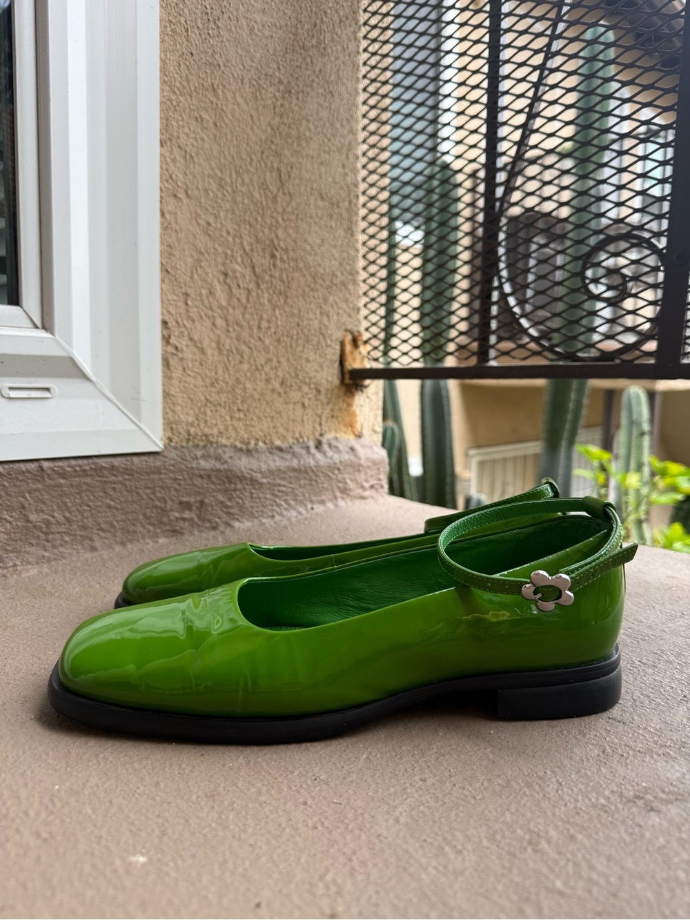 Lisa Says Gah Mia Mary Jane Green Patent Flats sz 9 - Picture 9 of 9